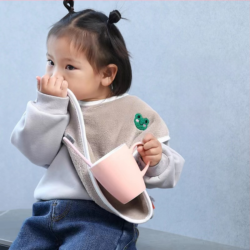 Bavetă pentru copii cu prosop de față, multifuncțională, anti-murdărie, reglabilă, material catifea coral, poliester, pentru copii 3–8 ani