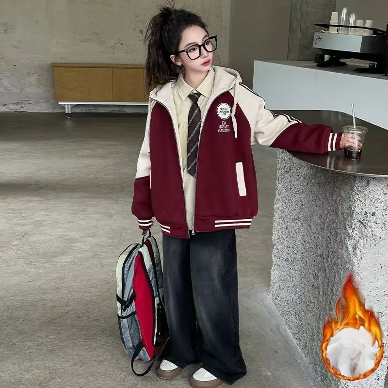 Geacă bomber cu glugă pentru fetițe, căptușită groasă, guler înalt, mâneci lungi, model cu litere