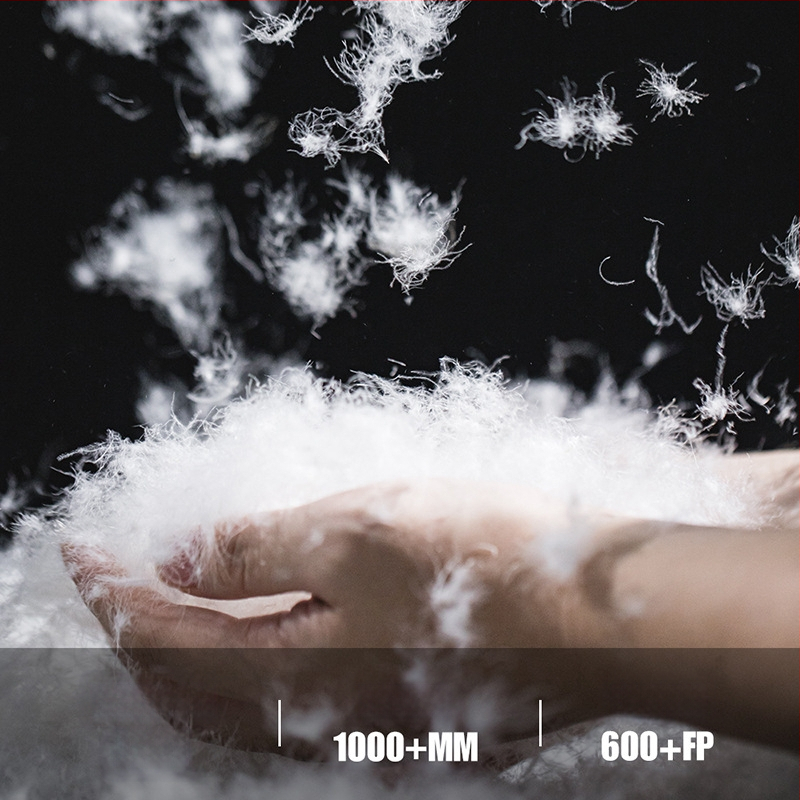 Liemenė su pūkų užpildu – nailoninis išorinis audinys, žąsų pūkų užpildu, aukštas apykaklė, be gobtuvo, stora konstrukcija, žiemos naudojimui