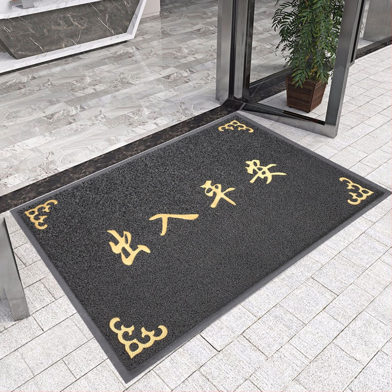 PVC ulazna prostirka – pravokutna, prilagodljiva i periva; pogodna za ulaze, balkone i komercijalne prostore; moderan minimalistički stil