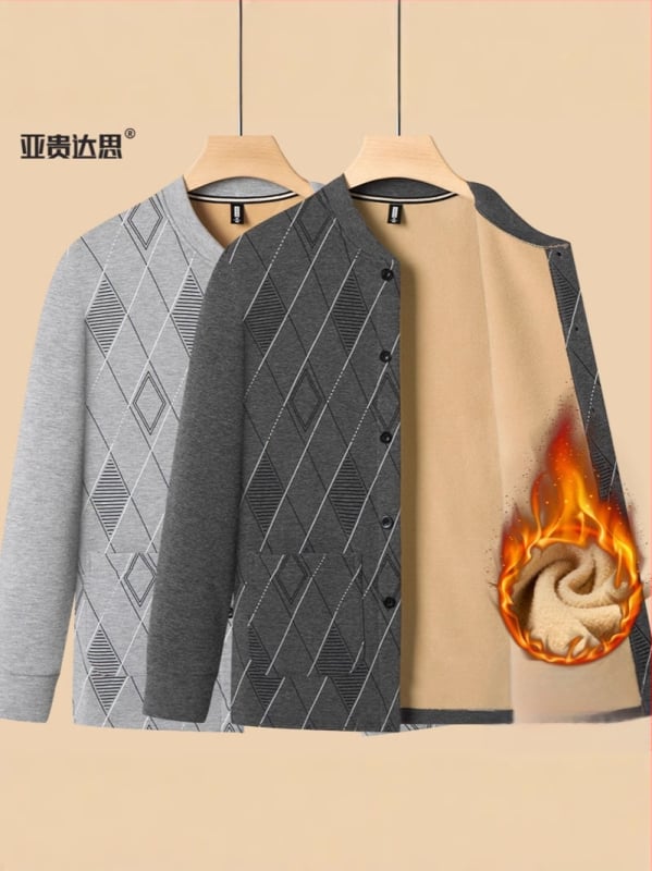 Muška zimska cardigan-jakna s flisom, karirani uzorak, stojeći ovratnik, jednobrojno zatvaranje, regularne duljine, dugi rukavi, bez kapulje, džepovi.
