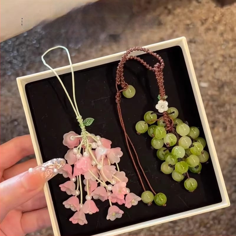 Zeleni privjesak u obliku grozda s Lily of the Valley — ručno izrađen DIY set materijala za lanac za telefon i ukras za torbu
