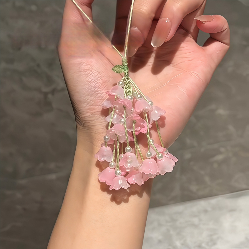 Zeleni privjesak u obliku grozda s Lily of the Valley — ručno izrađen DIY set materijala za lanac za telefon i ukras za torbu