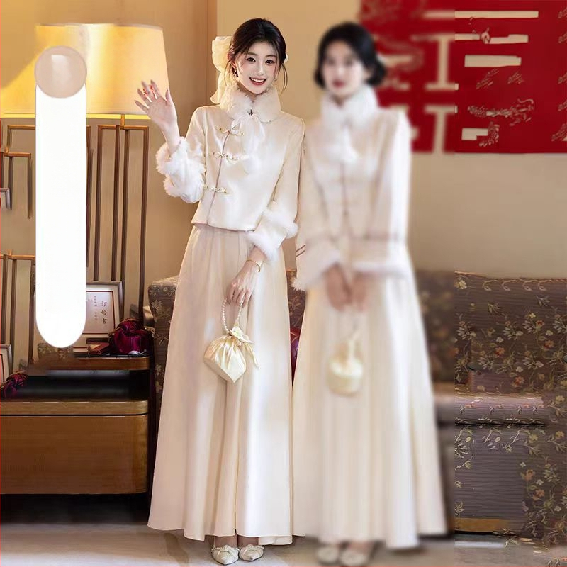 Kāzu pavadošās kleita – Jauns Ķīnas stils, garas piedurknes, A līnijas siluets, kvadrātveida kakla līnija, garums 135 cm, poliesters-elastāna šķiedra (>95% poliestera)