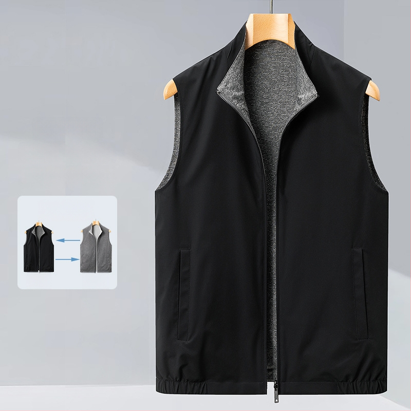 Divpusēja vīriešu veste biznesam un brīvajam laikam, ar stāvošu apkakli un rāvējslēdzēju, neilona ārējais audums ar poliesteres iekšpusi, sānu kabatas, pavasaris–rudens