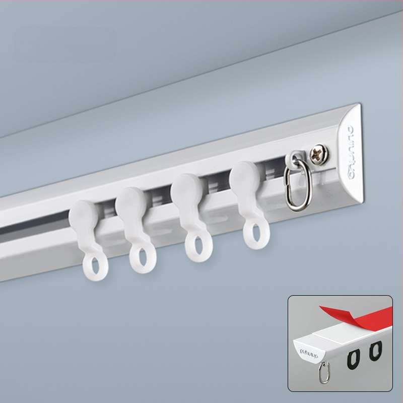 Alumiiniumist kardinapuude süsteem vaikselt liugub — kardina rööbas, konksu rööbas, kaasaegne minimalistlik disain