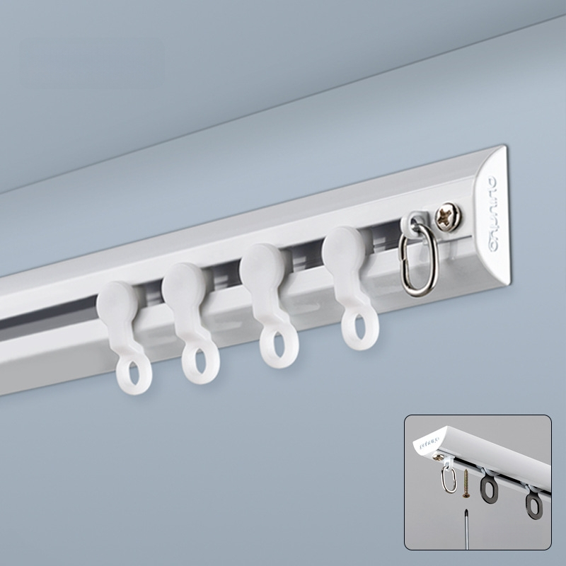 Alumiiniumist kardinapuude süsteem vaikselt liugub — kardina rööbas, konksu rööbas, kaasaegne minimalistlik disain