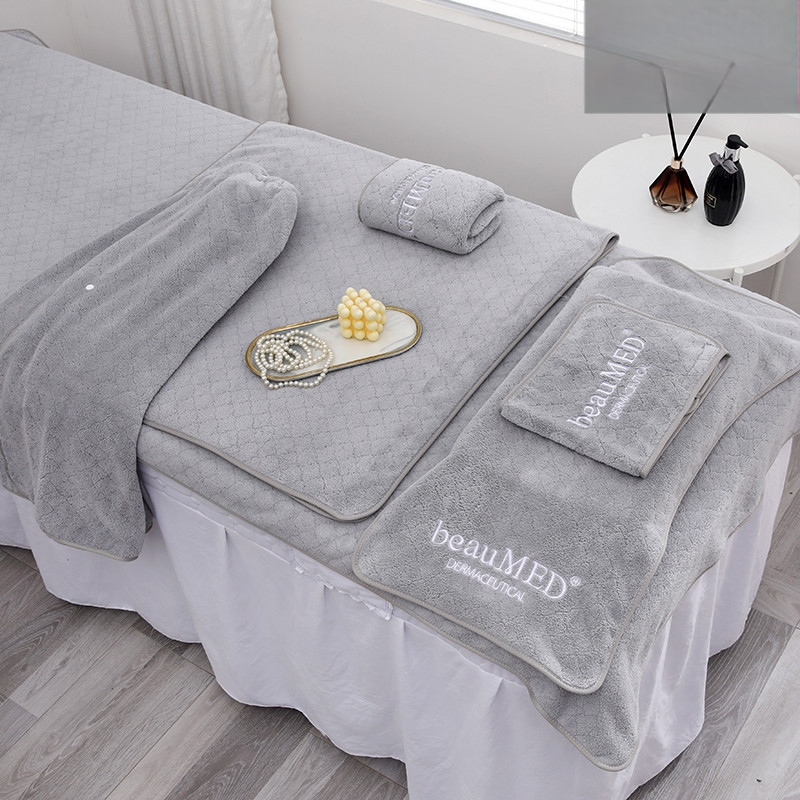 Ilusalongi näorätik logoga, korallfliis, 300 g, imavus 16–20 s, kohandatav, õmblemine