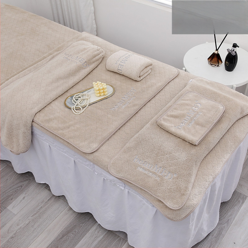 Ilusalongi näorätik logoga, korallfliis, 300 g, imavus 16–20 s, kohandatav, õmblemine