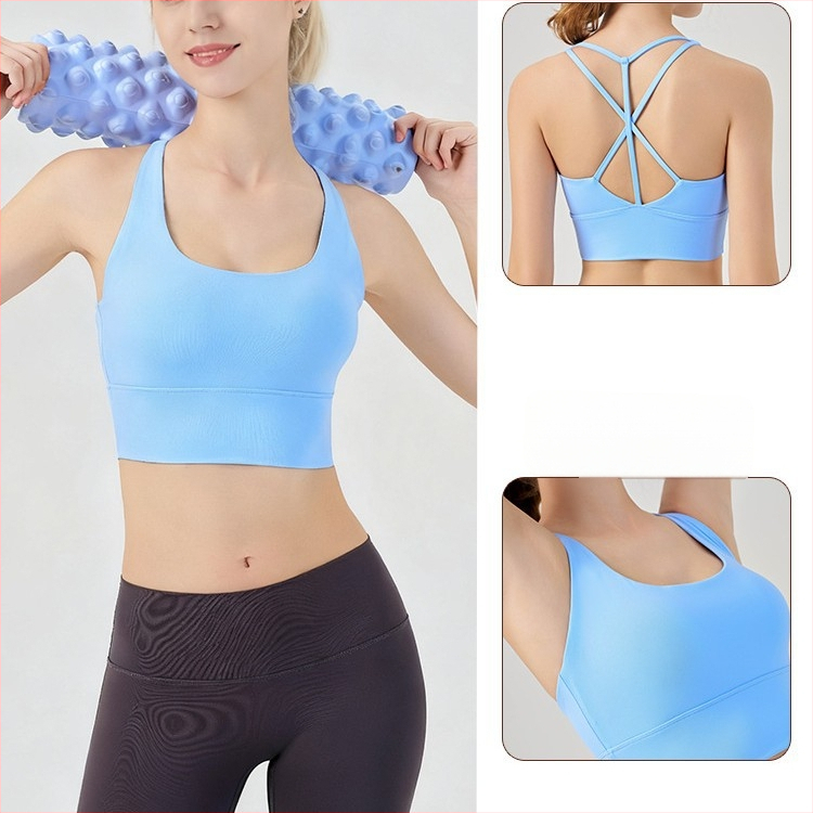 Moterų jogos ir pilates sportinė liemenėlė su krūties pagalvėlėmis, drėgmę šalinantis audinys, nailonas 75%/spandeksas 25%, siauras kirpimas, liemens ilgis, rudens leidimas 2025