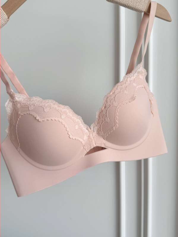 Aishiqi nailoninė nėrininė liemenėlė su 3/4 taurės, push-up, kryžminiai petnešėlės ir viršutine parama