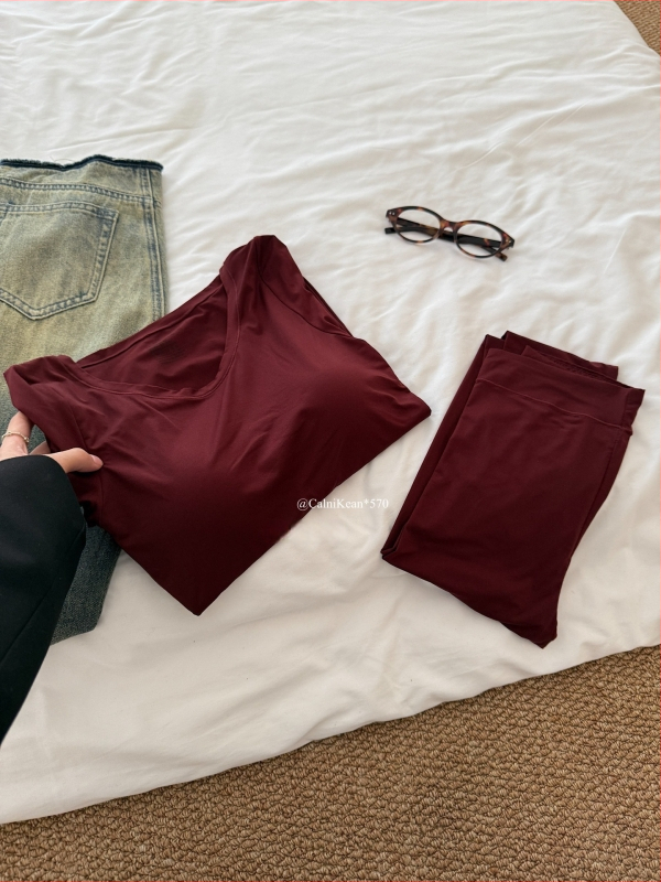 Bezšuvju plāns zemapģērbs ar krūšu spilventiņu, neilona 77% audums, elpojošs, saglabā siltumu