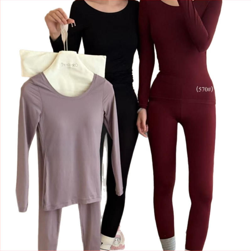 Bezšuvju plāns zemapģērbs ar krūšu spilventiņu, neilona 77% audums, elpojošs, saglabā siltumu