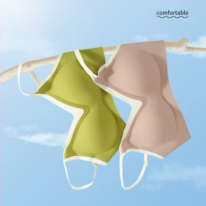 Bezvadu, bezšuvju krūšturis ar kontrastējošām siksniņām, 3/4 kausi, plānas formēšanas kausi, aizmugures triju rindu aizdare, neilona audums, elpojošs, pacel un veido muguru