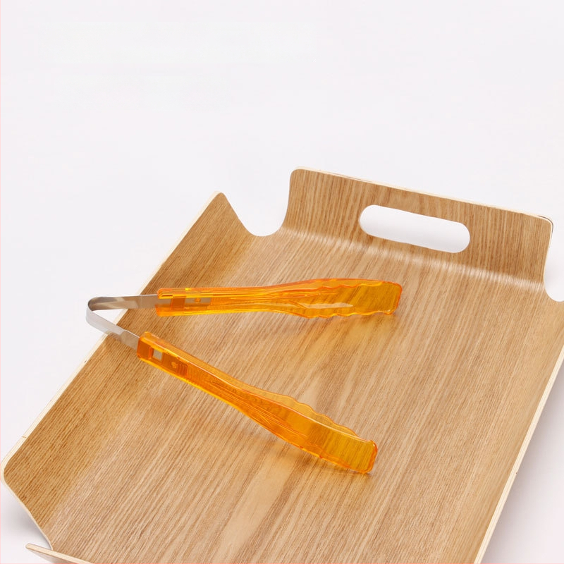 Ξύλινος ορθογώνιος δίσκος σερβιρίσματος με ριγέ σχέδιο και λαμπερή επιφάνεια, δυνατότητα παραμετροποίησης λογοτύπου