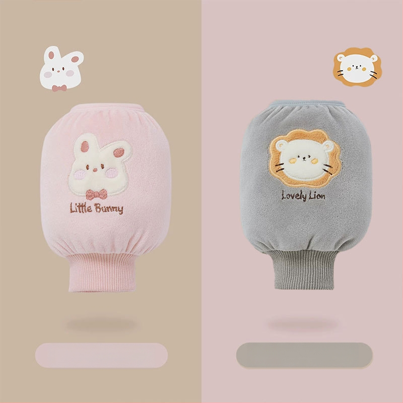 Laste kootud käevarrukad õmmeldud ning mustuse tõrjega, vanus 1–13 aastat, talv 2024