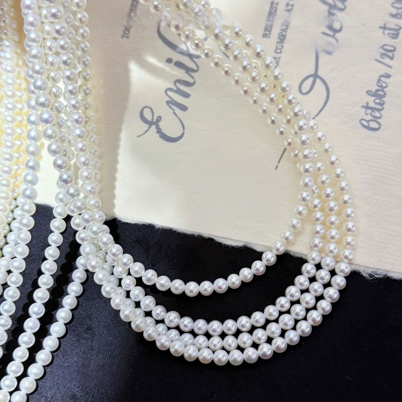 Колие от пресноводни перли с идеално кръгли перли, 925-сребърни детайли, ръчно ковано, стил вдъхновен от природата