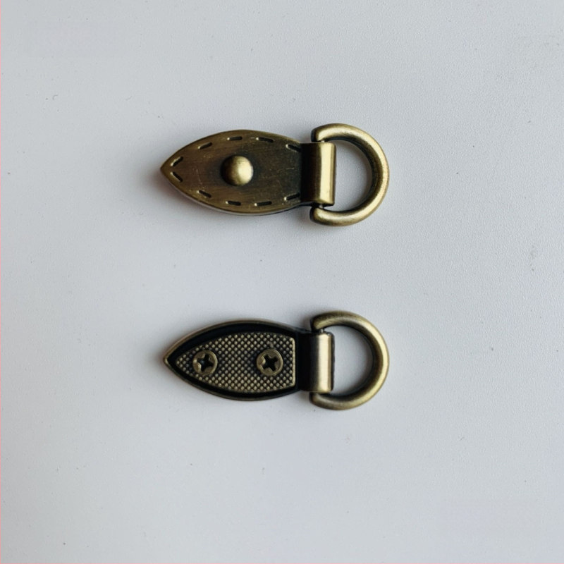 sanmushi τσάντα crossbody με μεταλλική εξάρτηση: γάντζοι για το λουρί, μπαιονέτ αγκίστρια και πλαϊνά κλιπ