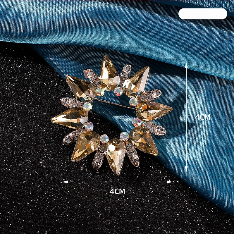 Брошка във формата на цвете с кристални акценти, корейски стил, метална сплав, мултифункционална, двойна употреба