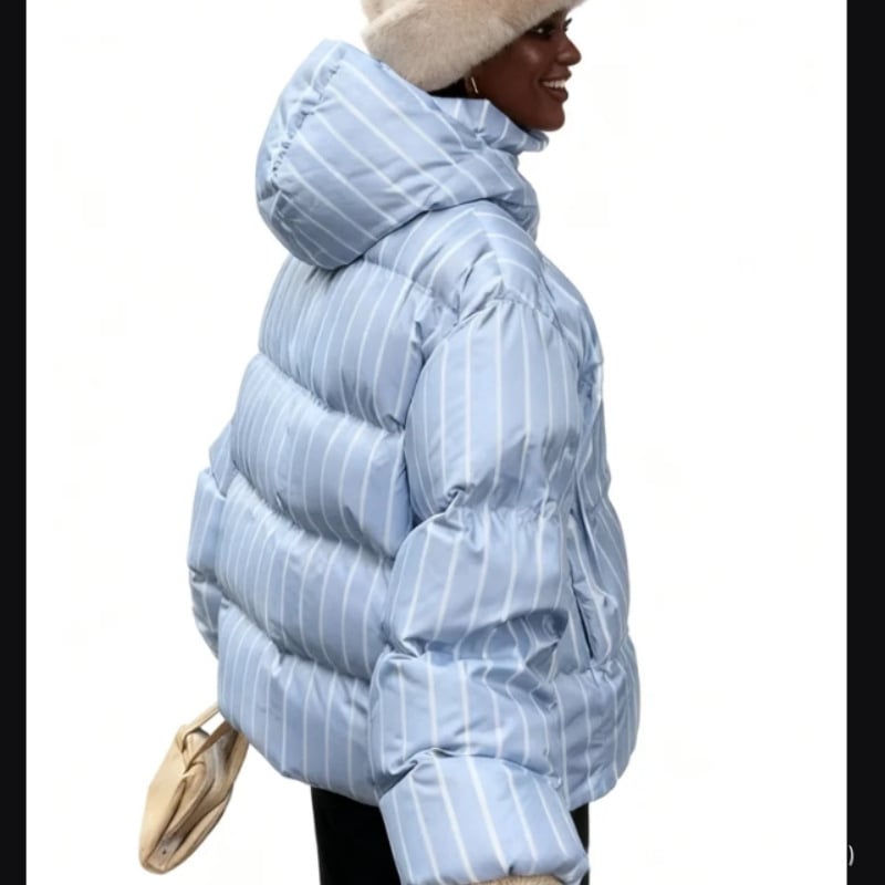 Полиестерово яке с райета и качулка, дебела материя, свободна кройка, закопчаване с цип