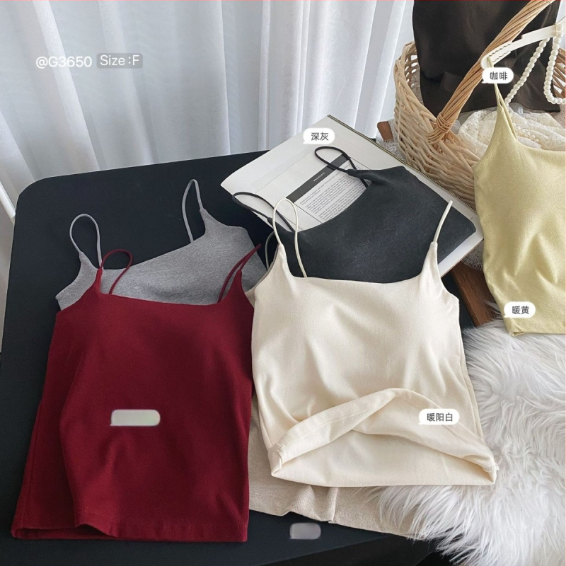 Besprijekorni camisole s kvadratim izrezom i lijepim leđima, s ugrađenim jastučićima za poprsje; vlakno regenerirane celuloze; gustoća tkanine 181–200 g/m²