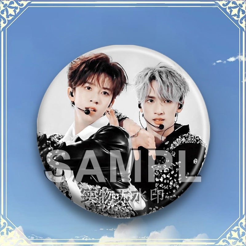 Hátizsák kitűző – fan-merch, Tinplate anyag