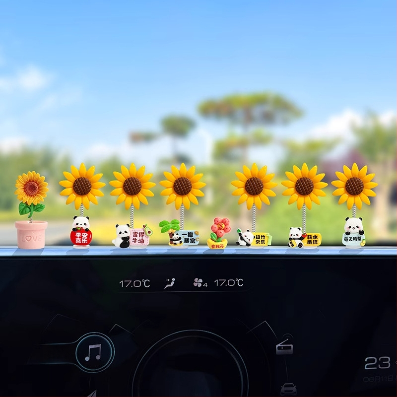 Auto iekšējā dekora priekšmets ar ļoti mīļu panda un sunflower; arī piemērots kā biroja dekors; ideāla dāvana kāzām, dzimšanas dienām, svētkiem, pārcelšanai un apbalvojumiem.