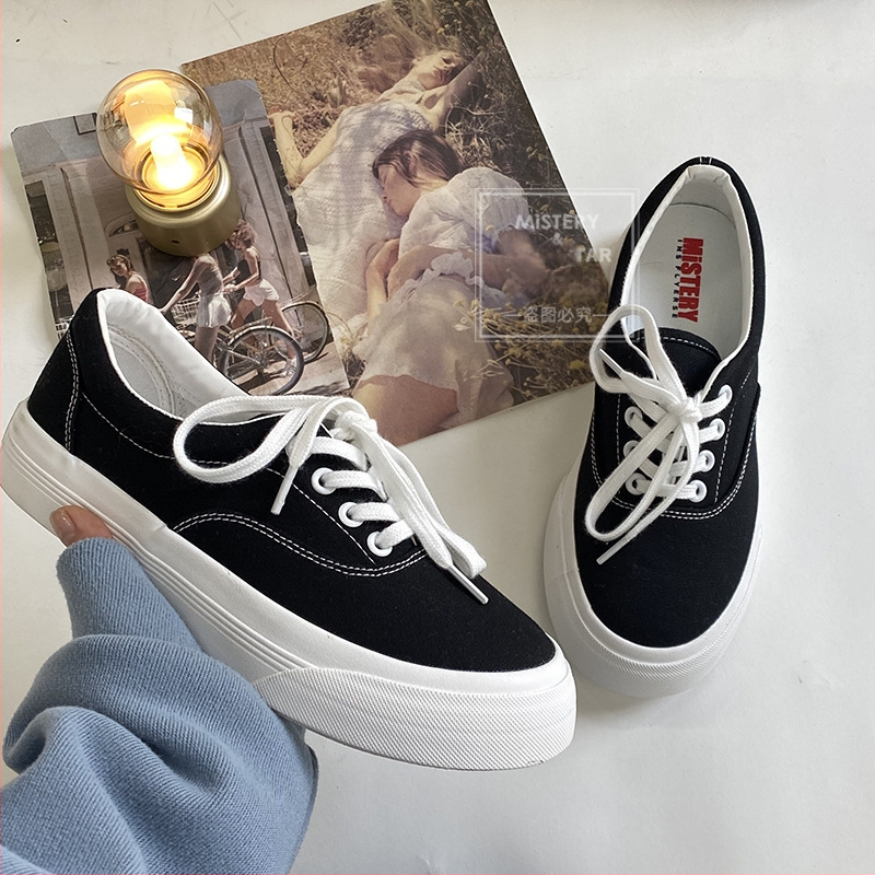 Sieviešu kanvas kurpes ar paaugstinātu augstumu, zemā augšdaļa, vulkanizēta zole, Korejas versija