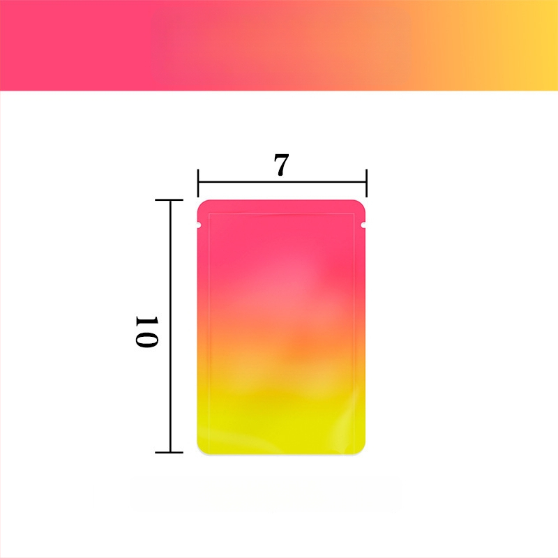 Savarankiškai užsidaranti pakuotės kišenė su plokščia kišene; medžiaga OPP+PET+CPP; kilmė Yiwu, Kinija; prekinis ženklas New Look