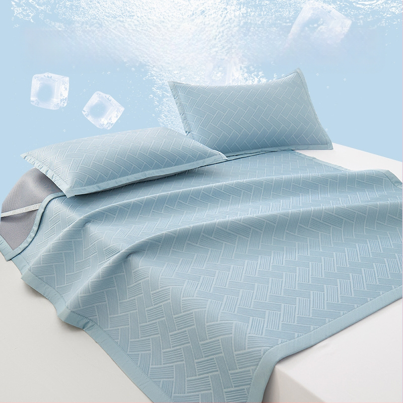 Viskooskiudest jahutav mattide komplekt (ice silk), Jacquard kude, kokku volditav, moods stiil