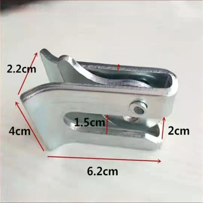 Kiaulių fermos durų spyna su automatine užrakinimo sistema, žalvaris + elektrinis baltas plienas, sidabro įdėklas, grynumas 98 sidabras, žiema 2022