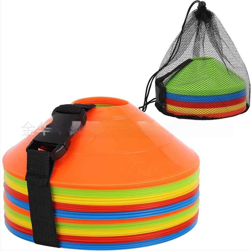 Set de 50 discuri cu logo pentru antrenamente de fotbal — material PE, brand Crown, accesorii de antrenament; potrivit pentru fotbal, volei cu picioarele, tenis de masă și badminton.