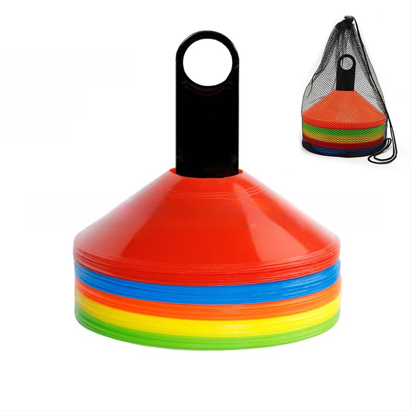 Set de 50 discuri cu logo pentru antrenamente de fotbal — material PE, brand Crown, accesorii de antrenament; potrivit pentru fotbal, volei cu picioarele, tenis de masă și badminton.