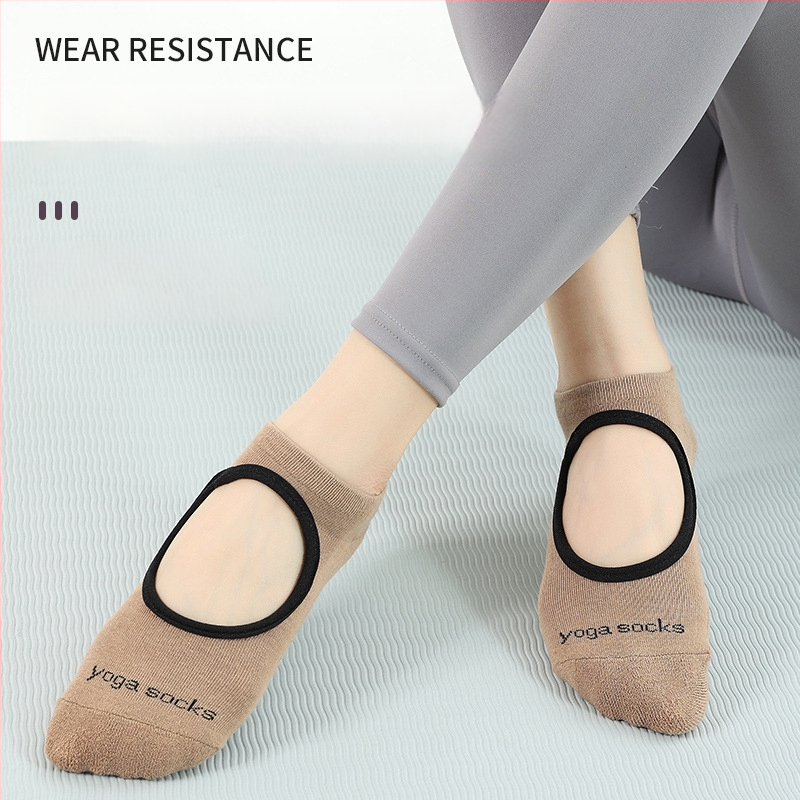 Yoga čarape s anti-slip značajkama za fitness | pamuk 95–100%, jednostruko pletene, 168 šavova