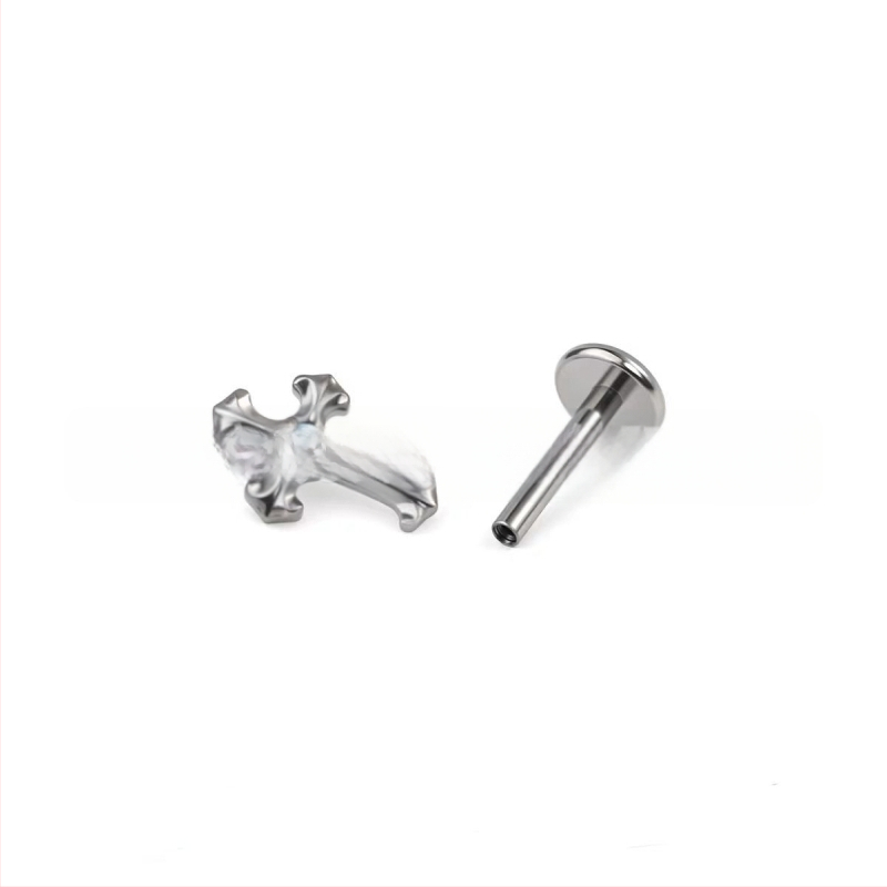 F136 titanio lydinio kryžiaus auskarai, retro stilius, poliruoti, su 5A cirkonu