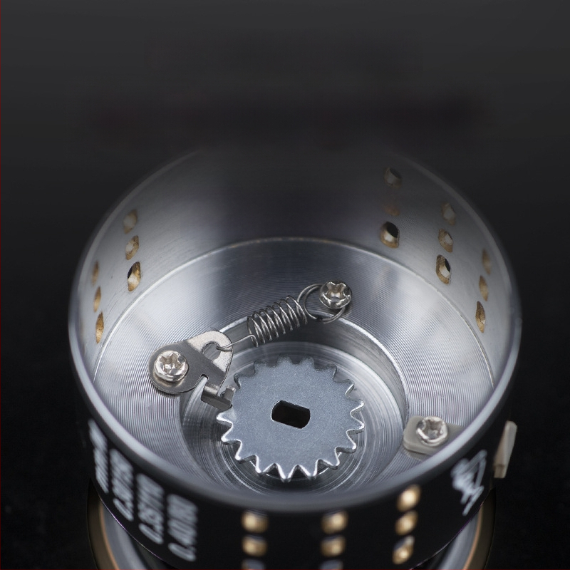 Pool Blade metalni spinning kolut za ribolov — pakiranje 40 komada, licencirana privatna oznaka