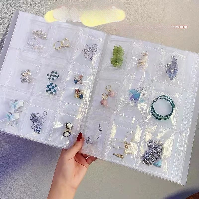 Мека чанта за съхранение на бижута — модерен минималистичен стил, запечатан джоб, организатор за обици, гривни и фиби, възможност за персонализация