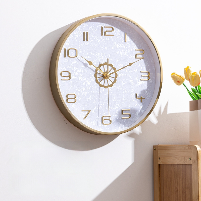 Seinakell: raadioajastusega automaatne ajastamise seadistamine, LED-valgus, heliga aktiveerimine, kvartsiliikumine, mehhanismimudel 12888