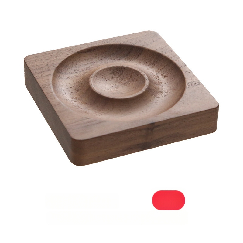 Karkötő kiállító állvány – masszívfa konstrukció, kétszintű, művészi stílus