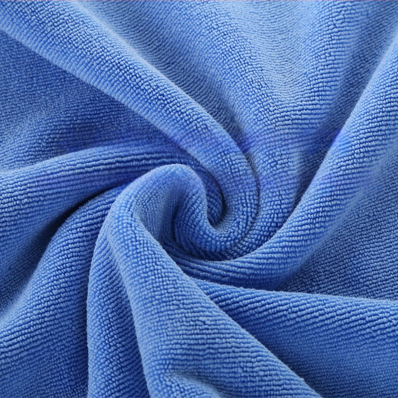 Αθλητική πετσέτα, υπερλεπτή ίνα, πλάκα ύφανση (plain weave), 420 g, απορροφητικότητα 26–30 s, εκτύπωση λογότυπου, προσαρμογή