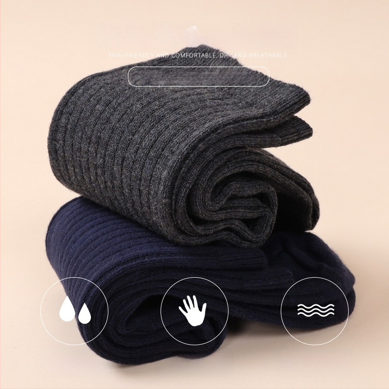 Yooka Vīriešu kokvilnas zeķes ar vidēja garuma toru augšdaļu, 70–80% kokvilna, mitrumu uzsūcošas, minimālistisks stils