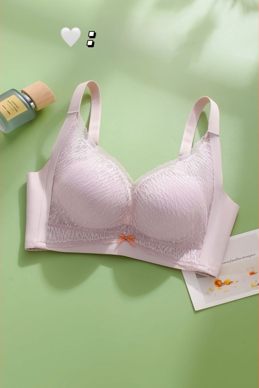 Nylon melltartó 3/4 kosárral, habos csésze, oldalsó összegyűjtés, fix dupla vállpántok, hátul négy sor kapocs, 2024 tavaszán piacra kerül