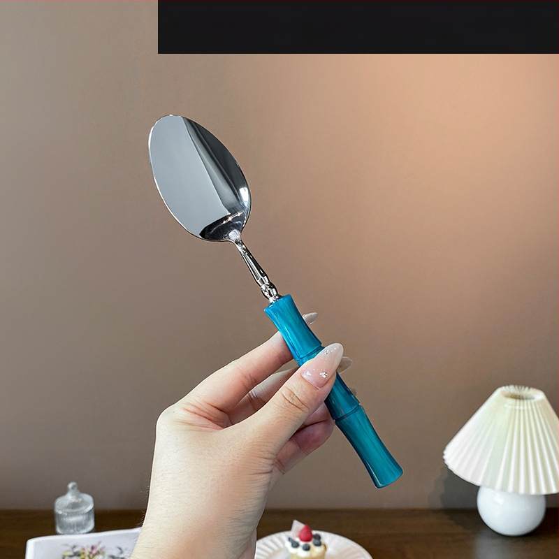 Σετ μαχαιροπίρουνων με ακρυλική λαβή από ανοξείδωτο χάλυβα 304, με μπαμπού σύνδεσμο, φινίρισμα καθρέφτη