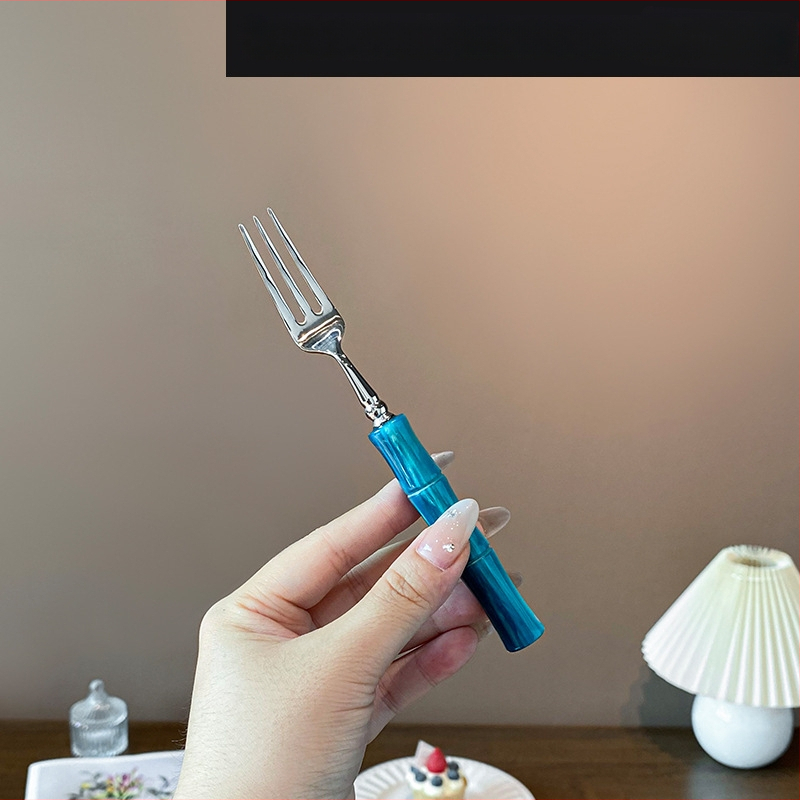 Σετ μαχαιροπίρουνων με ακρυλική λαβή από ανοξείδωτο χάλυβα 304, με μπαμπού σύνδεσμο, φινίρισμα καθρέφτη