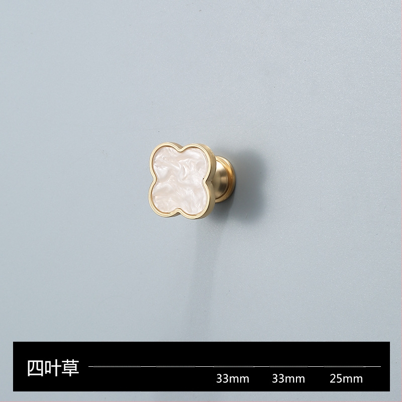 Skapja un garderobes durvju rokturis - Four-leaf Clover modelis, cinka sakausējums, elektroplatēšana, viegls luksusa stils