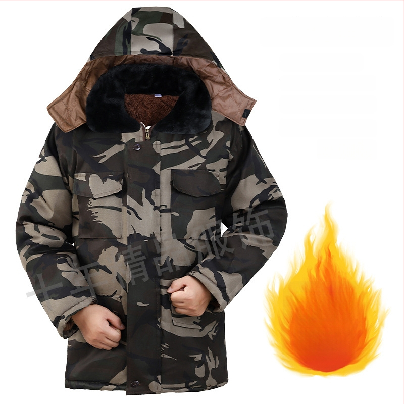 Мъжко памучно работно яке с качулка, подплатено флийсом, камуфлажен принт