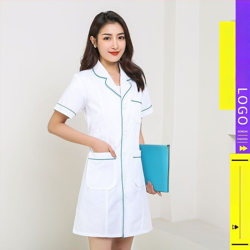 Kosmetoloģijas salonam universāla īsa darba jaka ar kažokādas apkakli, 3/4 garuma piedurknes, chenille audums ar spandex 30–50%, radiācijas aizsardzība