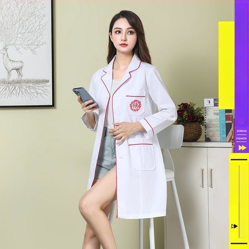 Kosmetoloģijas salonam universāla īsa darba jaka ar kažokādas apkakli, 3/4 garuma piedurknes, chenille audums ar spandex 30–50%, radiācijas aizsardzība