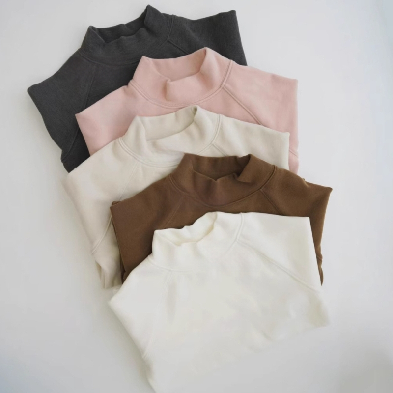 Bērnu pašsiltējošs pamata tops ar augstu apkakli, garām piedurknēm, universāls, 320 g samta audums, apkures akrila un Lenzing Tencel.