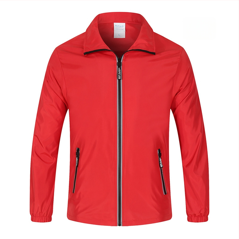 Szélvédő és vízálló kültéri munkaruha dzseki logóval és fényvisszaverő csíkkal, hosszú ujjú, gallér pile-stílusú, Hongkong-stílus, nyár 2022, felnőtt nő